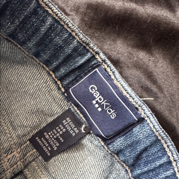 GAP Kids Classic Blue Denim Shorts - Picture 3 of 3